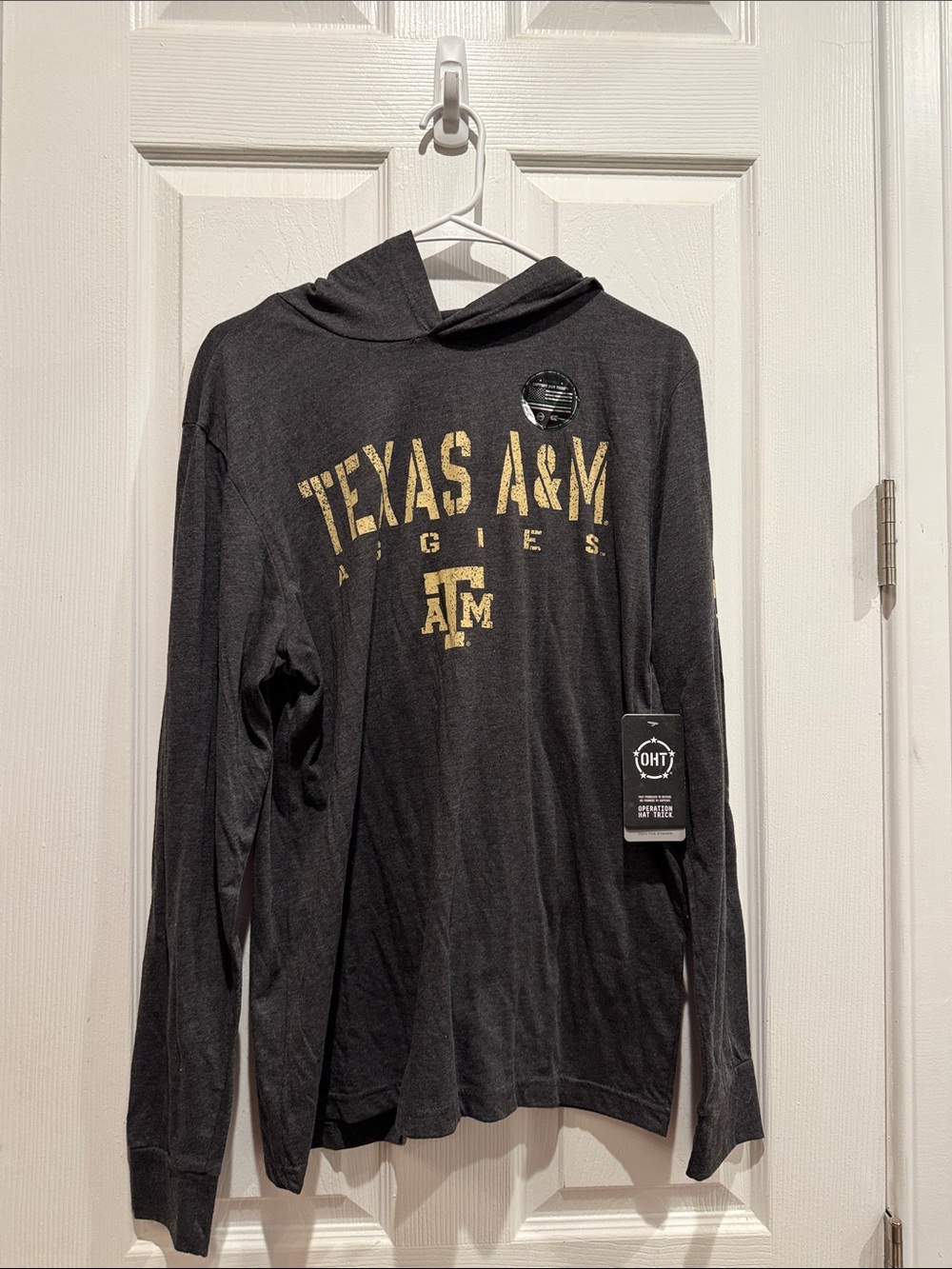 Colosseum Texas A&M Black Long-Sleeve Hooded Tee with Gold Logo